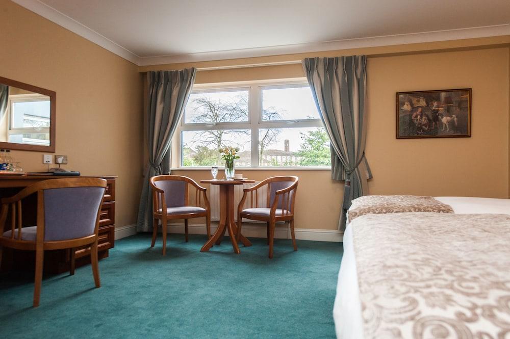 Blarney Castle Hotel エクステリア 写真