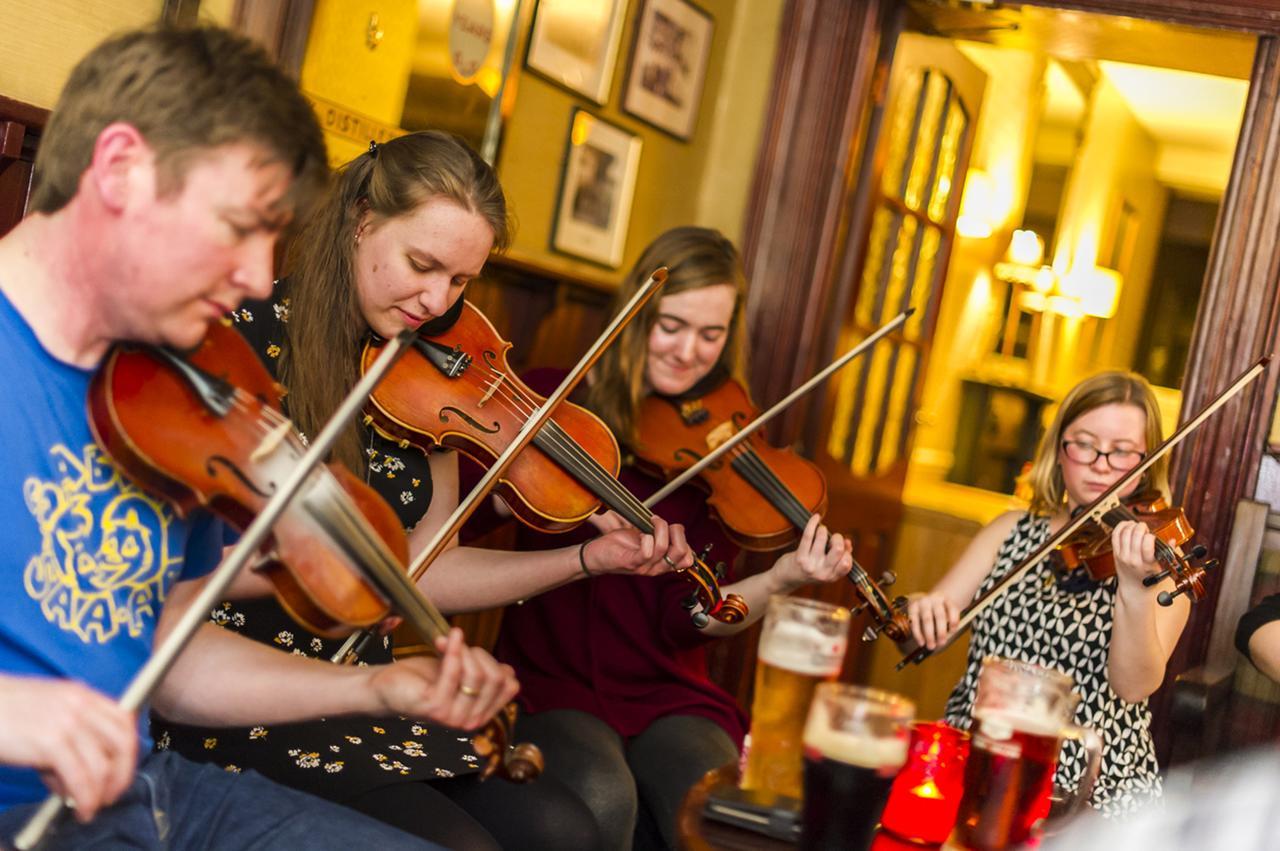 Blarney Castle Hotel エクステリア 写真