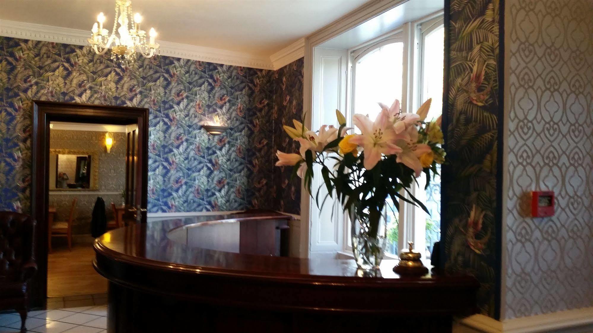 Blarney Castle Hotel エクステリア 写真
