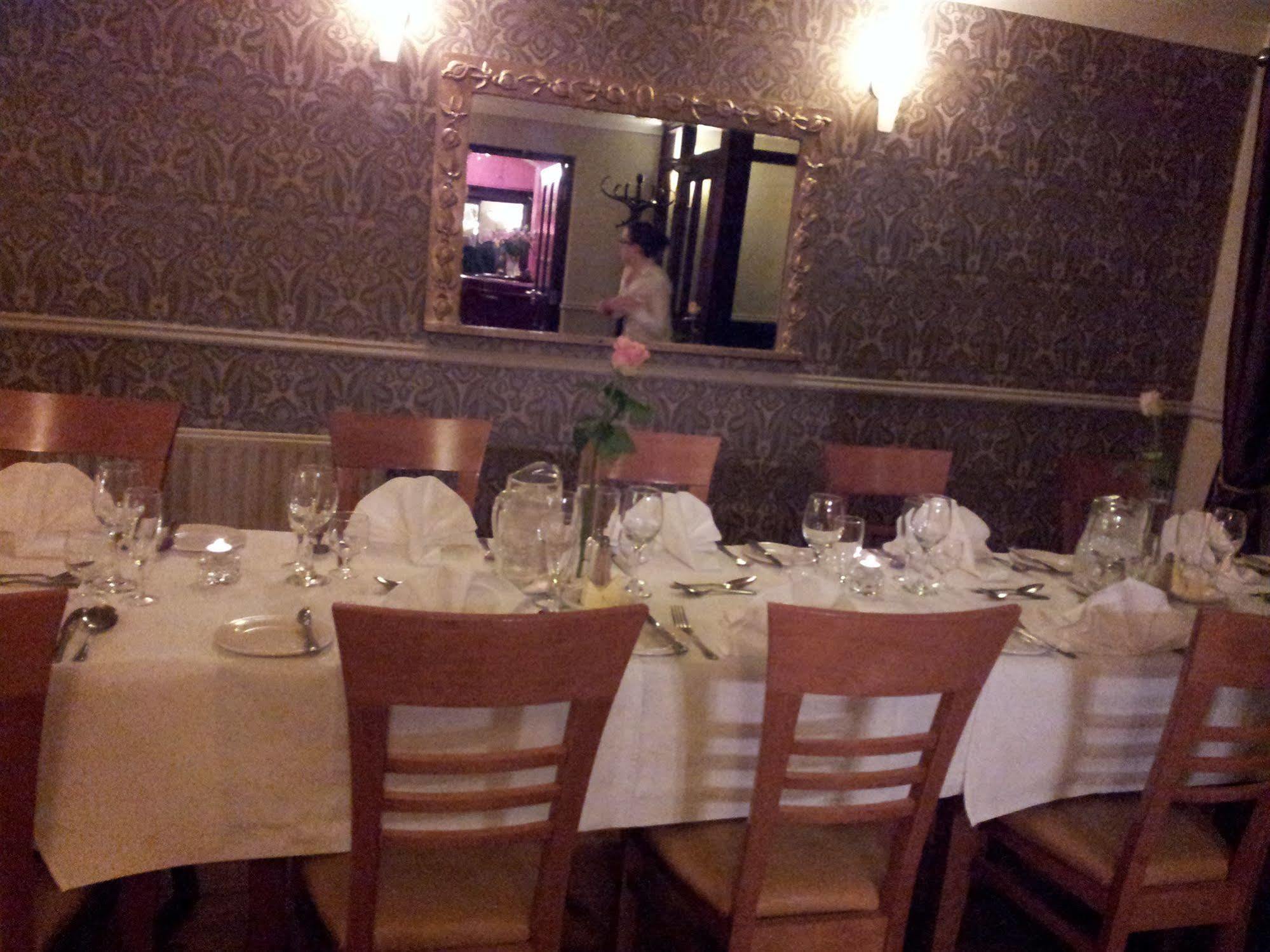 Blarney Castle Hotel エクステリア 写真