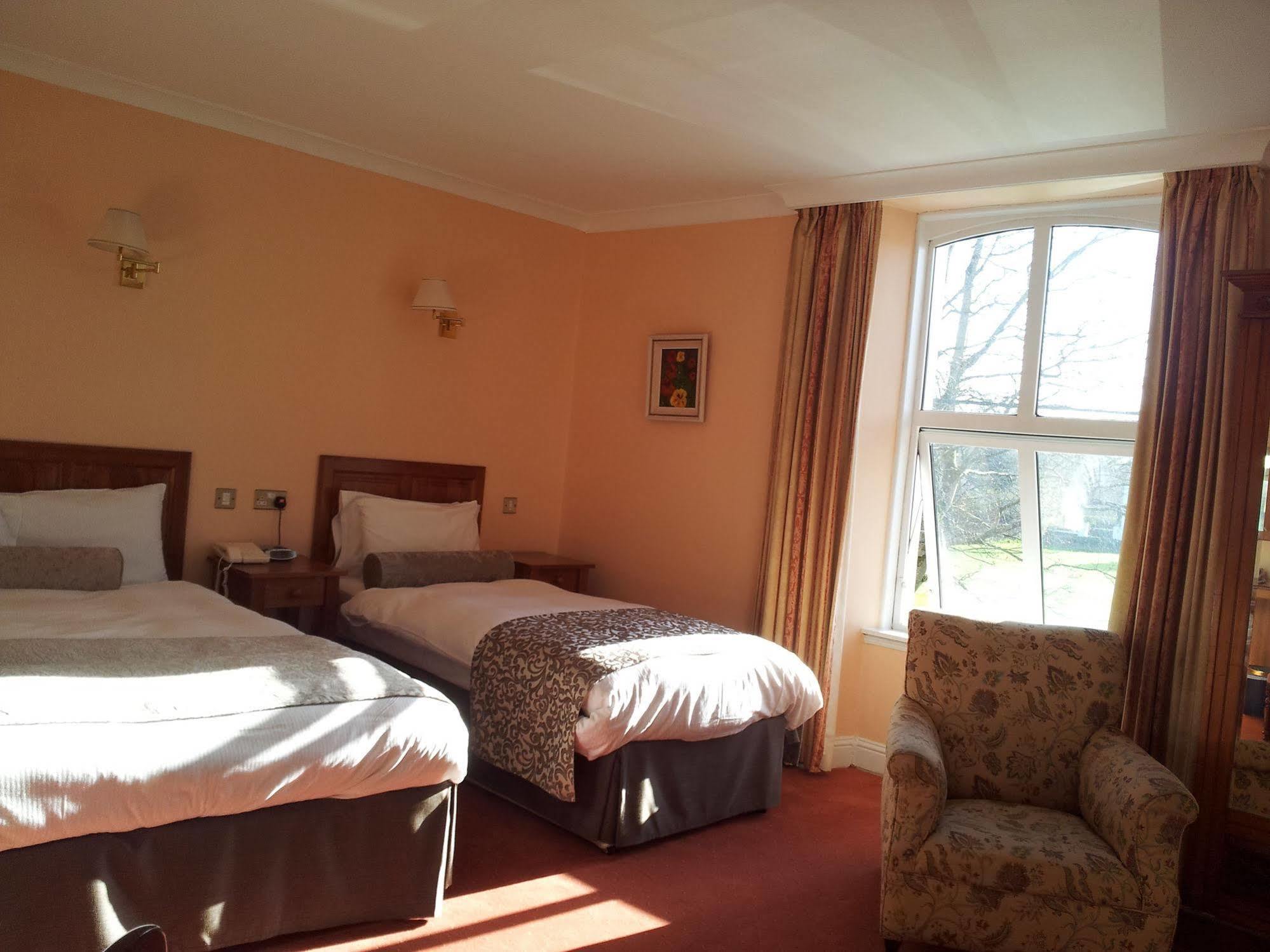 Blarney Castle Hotel エクステリア 写真