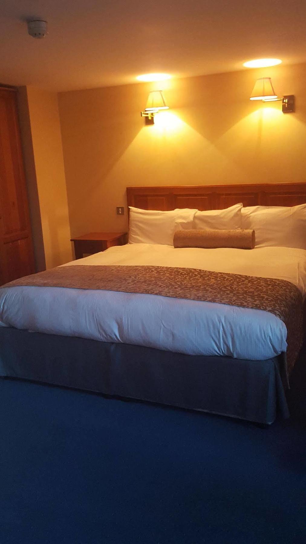 Blarney Castle Hotel エクステリア 写真