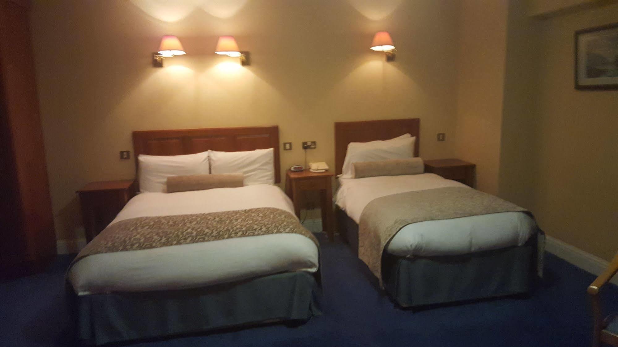 Blarney Castle Hotel エクステリア 写真